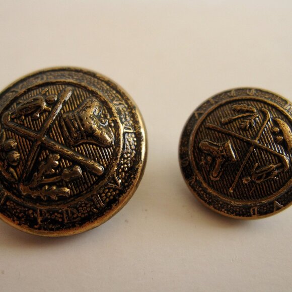 Farah 8 Blazer Replacement Buttons Burnished Antique Gold Tone Preppy - Picture 4 of 5